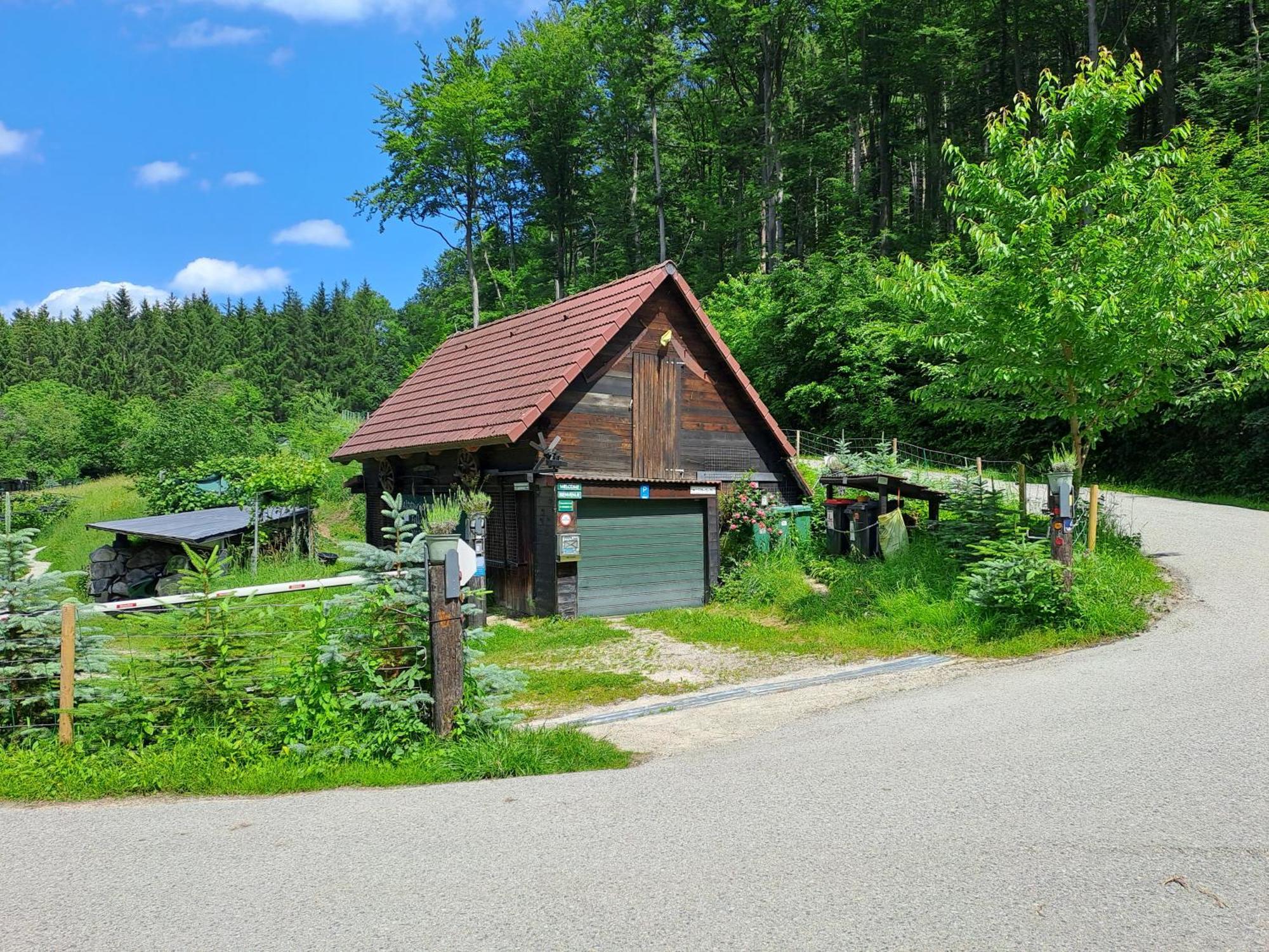 פרסבאום Das Altsteirische Landhaus - La Maison De Pronegg - Feriendomizil Im Biosphaerenpark Wienerwald מראה חיצוני תמונה