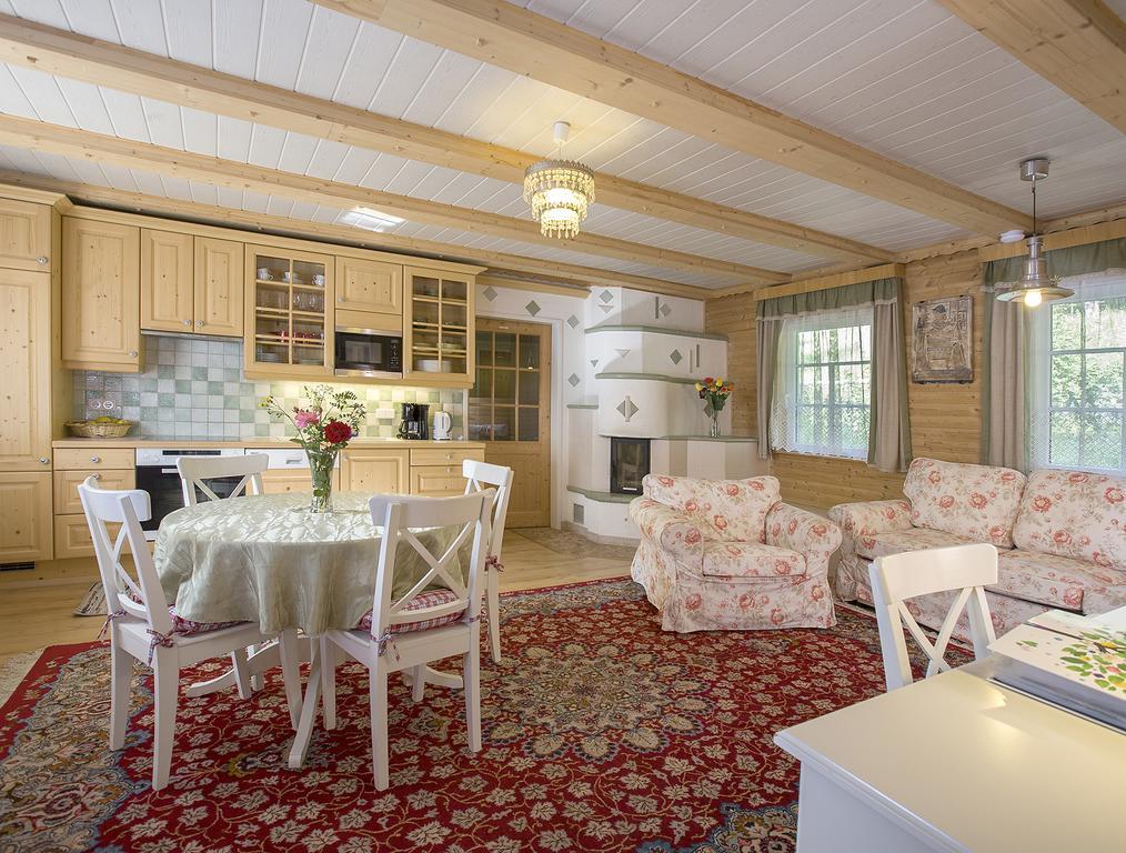 פרסבאום Das Altsteirische Landhaus - La Maison De Pronegg - Feriendomizil Im Biosphaerenpark Wienerwald מראה חיצוני תמונה