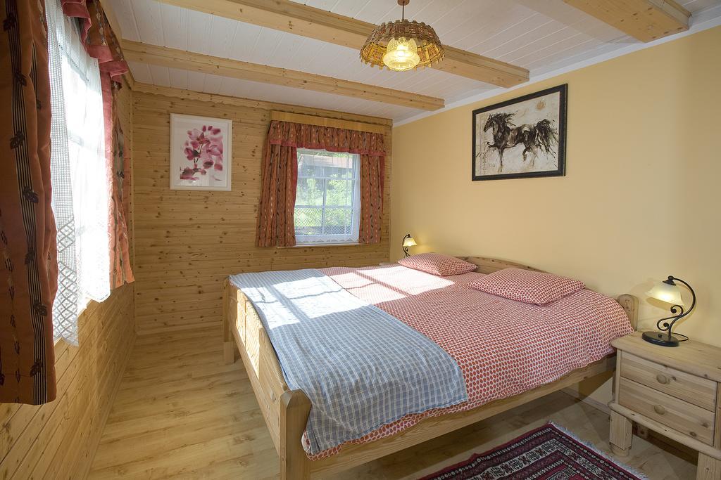 פרסבאום Das Altsteirische Landhaus - La Maison De Pronegg - Feriendomizil Im Biosphaerenpark Wienerwald חדר תמונה